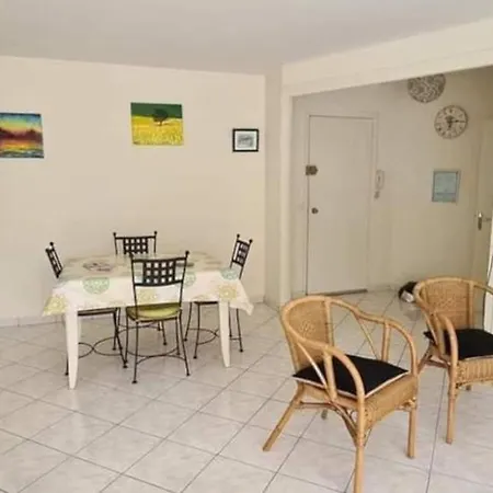 Les Futaies Apartment Royan